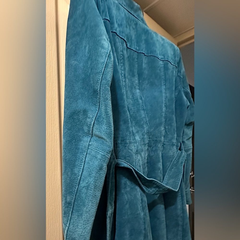 Gillaume gorgeous teal suede trench